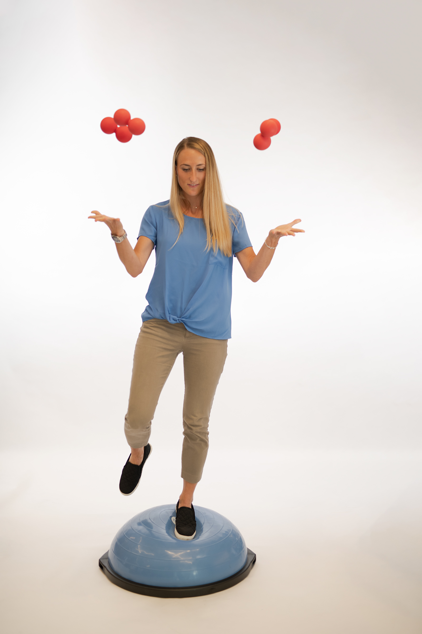 nina_holding_peanuts